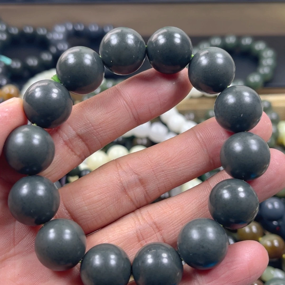 和田玉手串未镶嵌