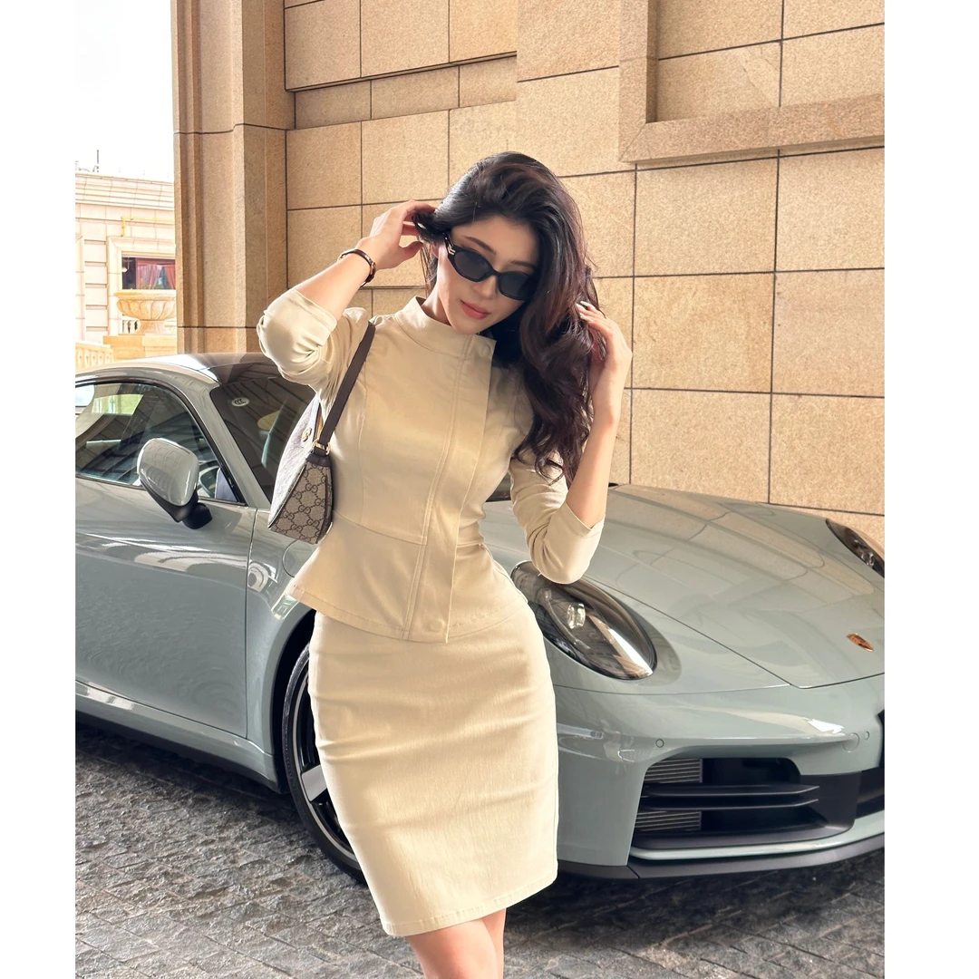 【罗哥】秋季轻职风简约设计感上衣半裙两件套装LC16640+LY16641