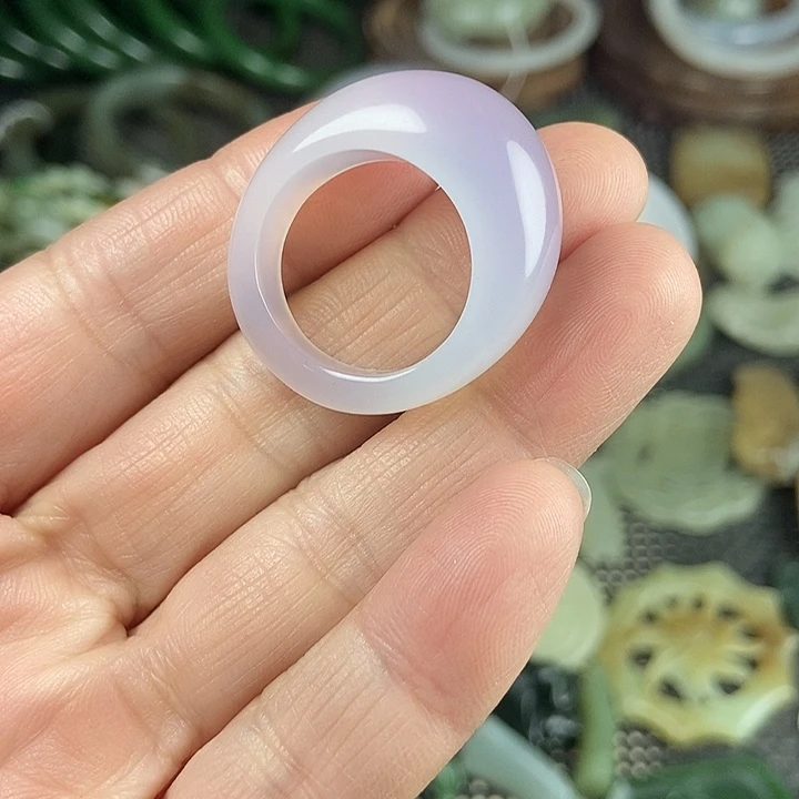 透闪石质玉未镶嵌戒指