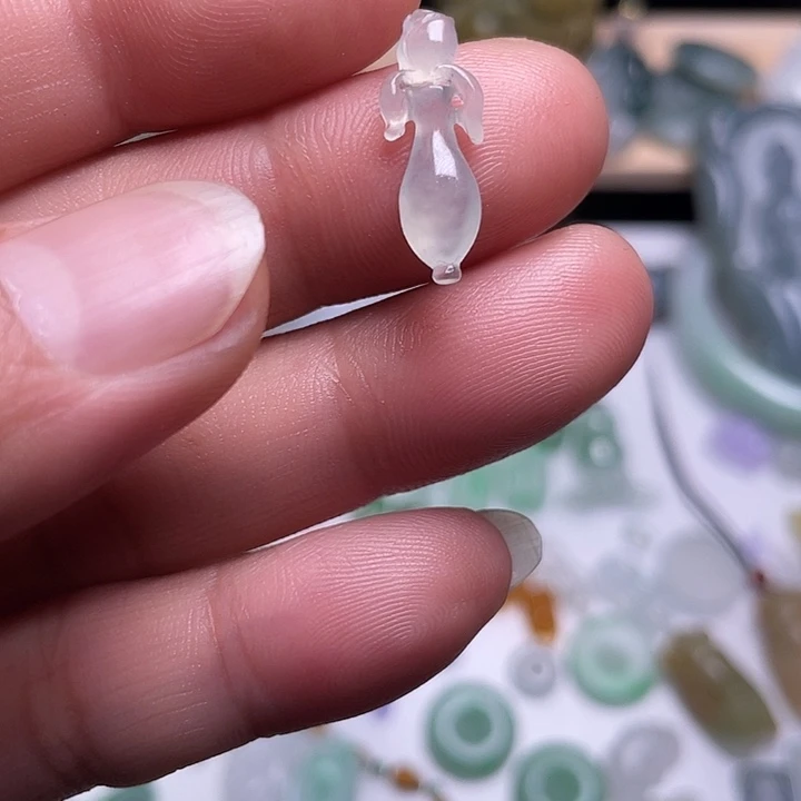 定制翡翠未镶嵌特色件