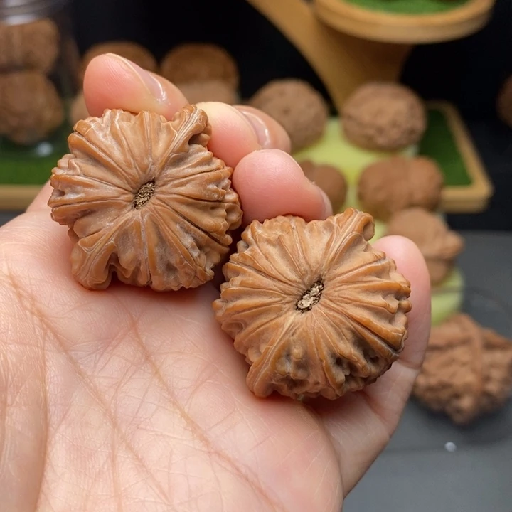 把件文玩核桃依*磨盘37