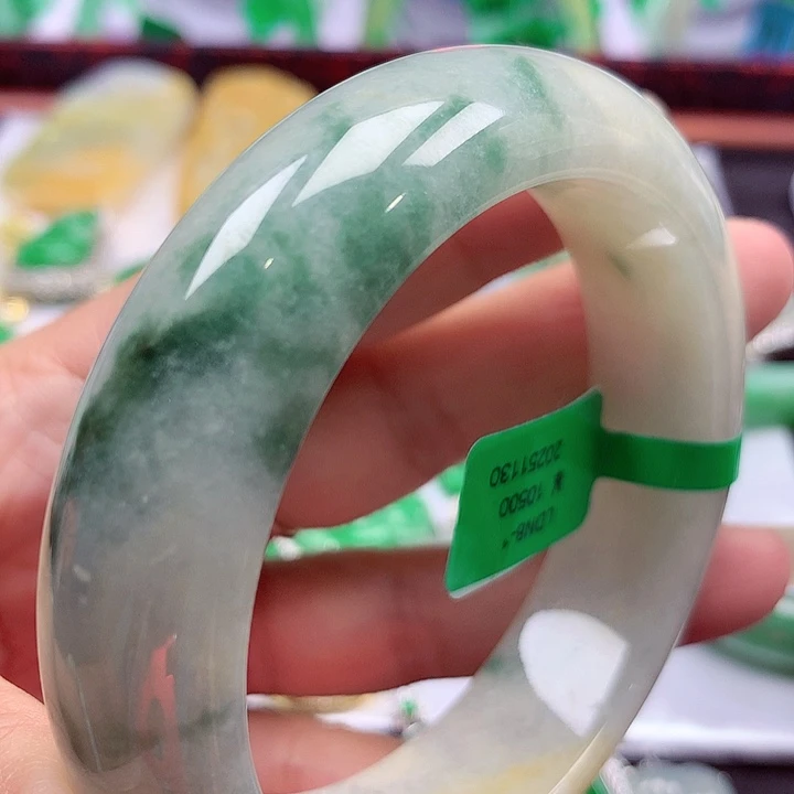 未镶嵌手镯翡翠翡翠