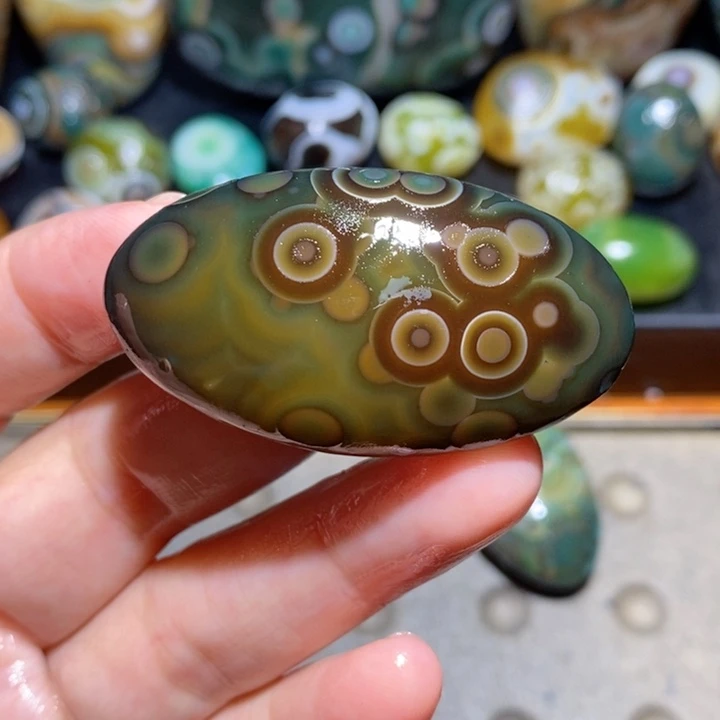 未镶嵌玛瑙/玉髓珠宝半成品115