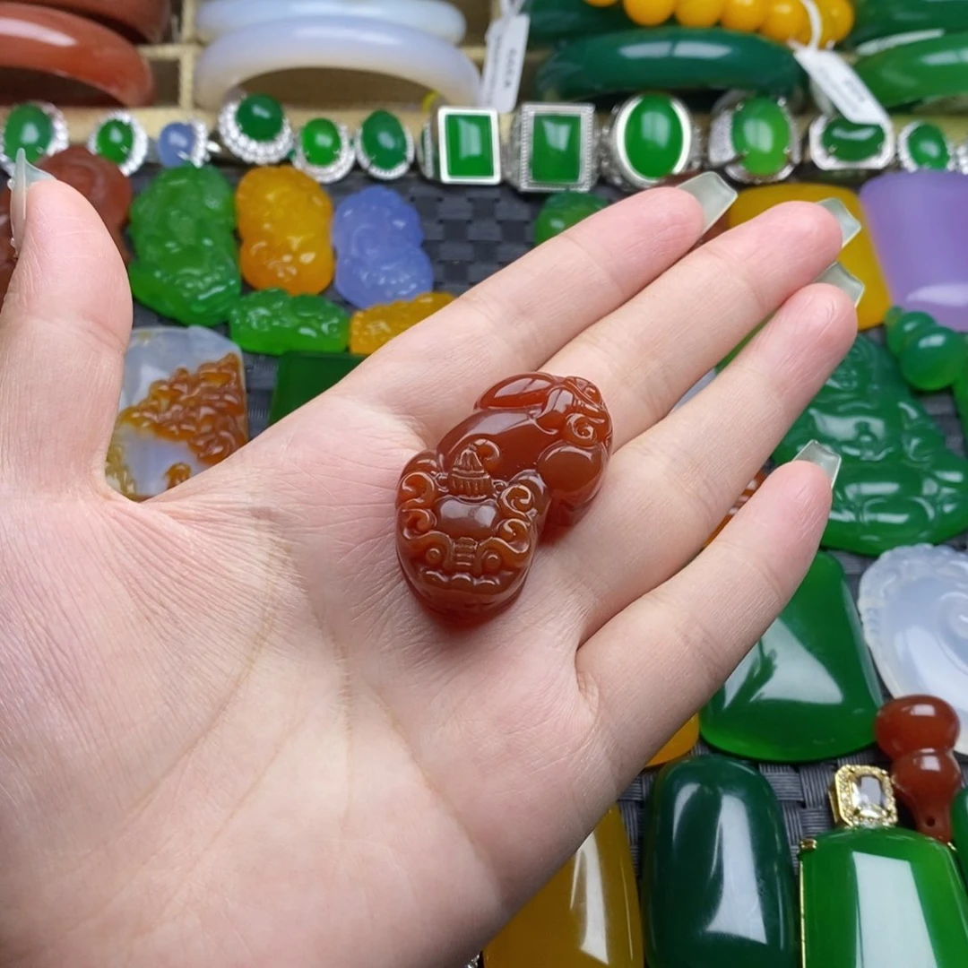 玛瑙/玉髓颈饰未镶嵌