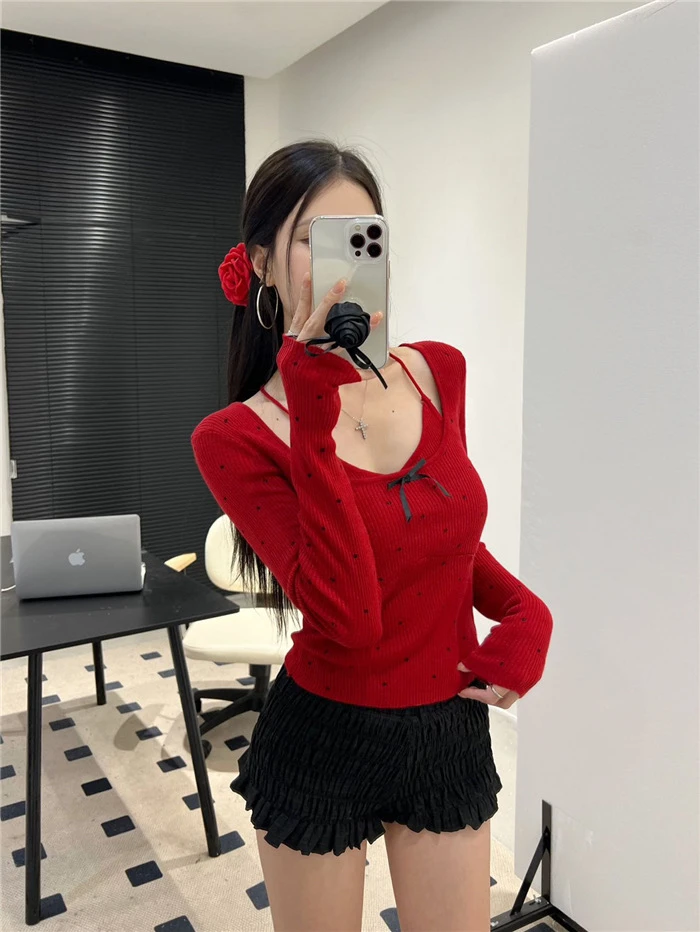 纯欲辣妹挂脖长袖针织衫女复古波点假两件短款上衣