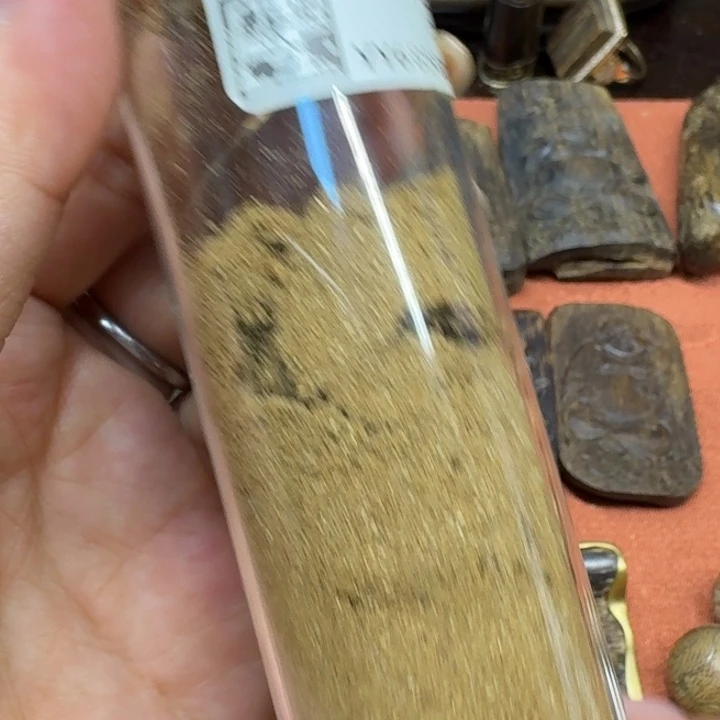 大叶紫檀（黑酸枝木类）