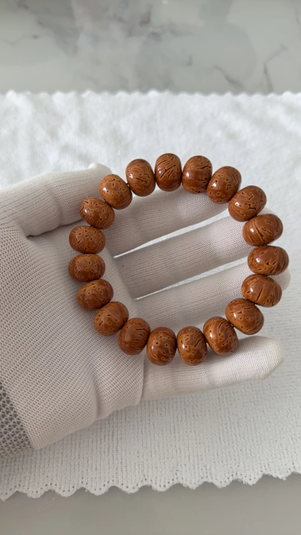 树王钮扣桃核光珠一等品16左右尺寸