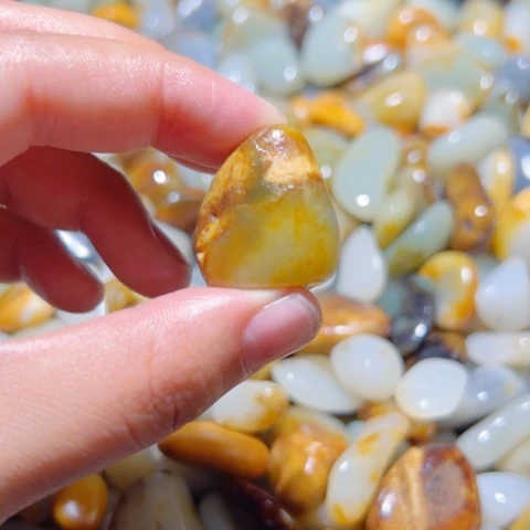 和田玉（子料）未镶嵌颈饰13.6克