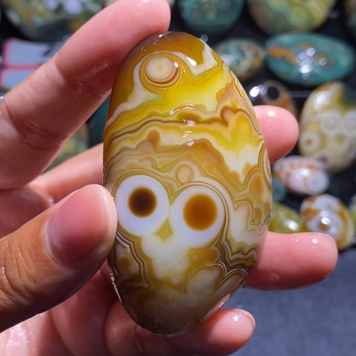 未镶嵌玛瑙/玉髓珠宝奇石