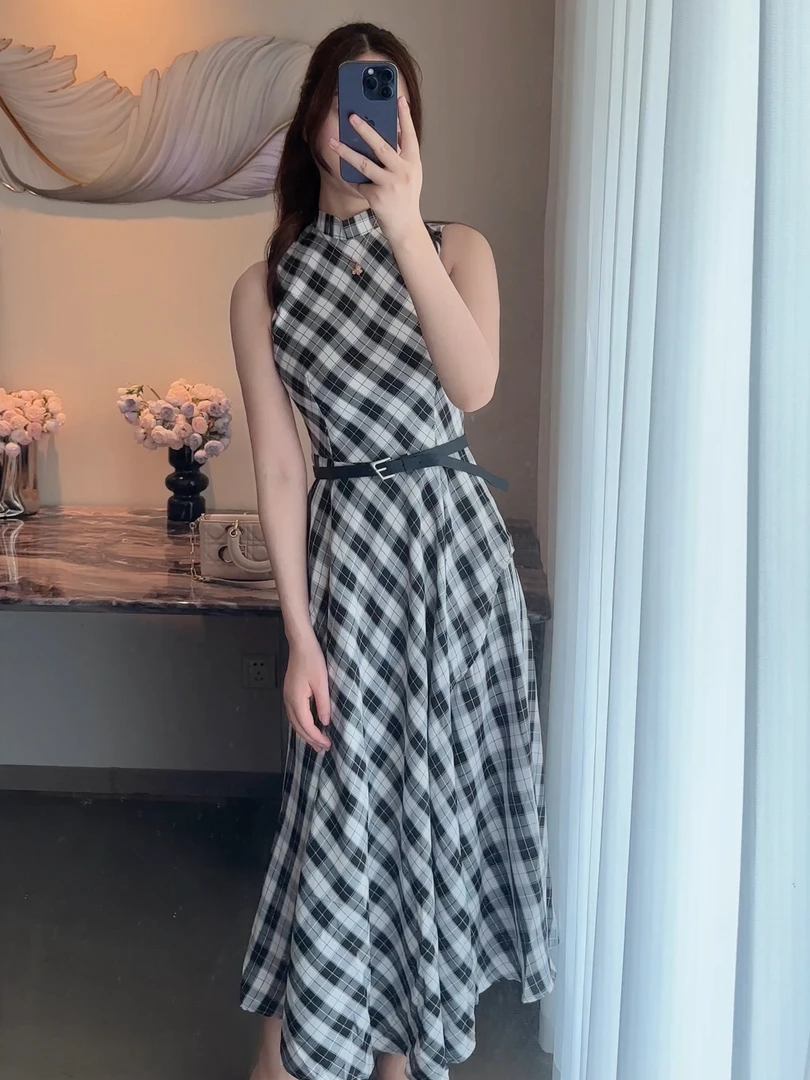 法式高级感黑白格纹无袖长款气质连衣裙（送腰带）