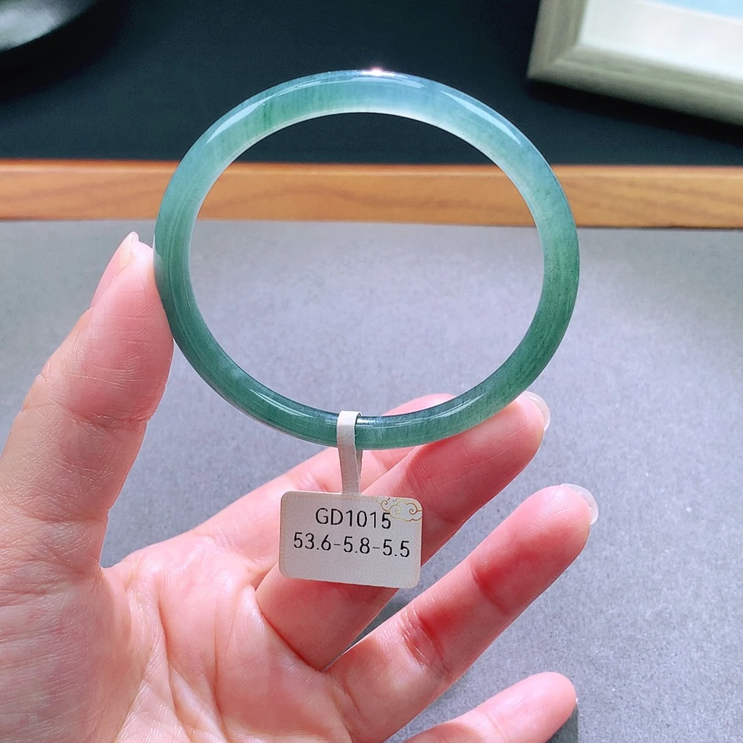 翡翠未镶嵌手镯天然翡翠手镯a货