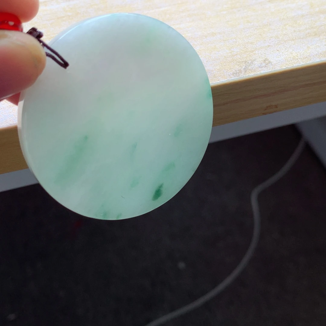 翡翠颈饰未镶嵌吊坠