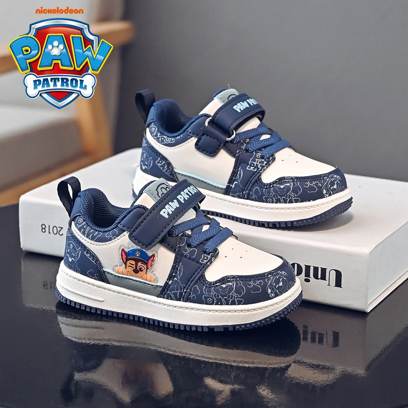 汪汪队童鞋男童运动鞋2025新款春秋冬季皮面防水儿童板鞋小孩鞋子