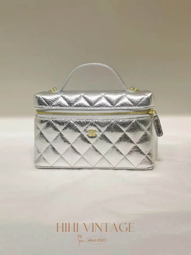 未使用 Chanel/香奈儿 银色金扣手柄盒子包/18344201