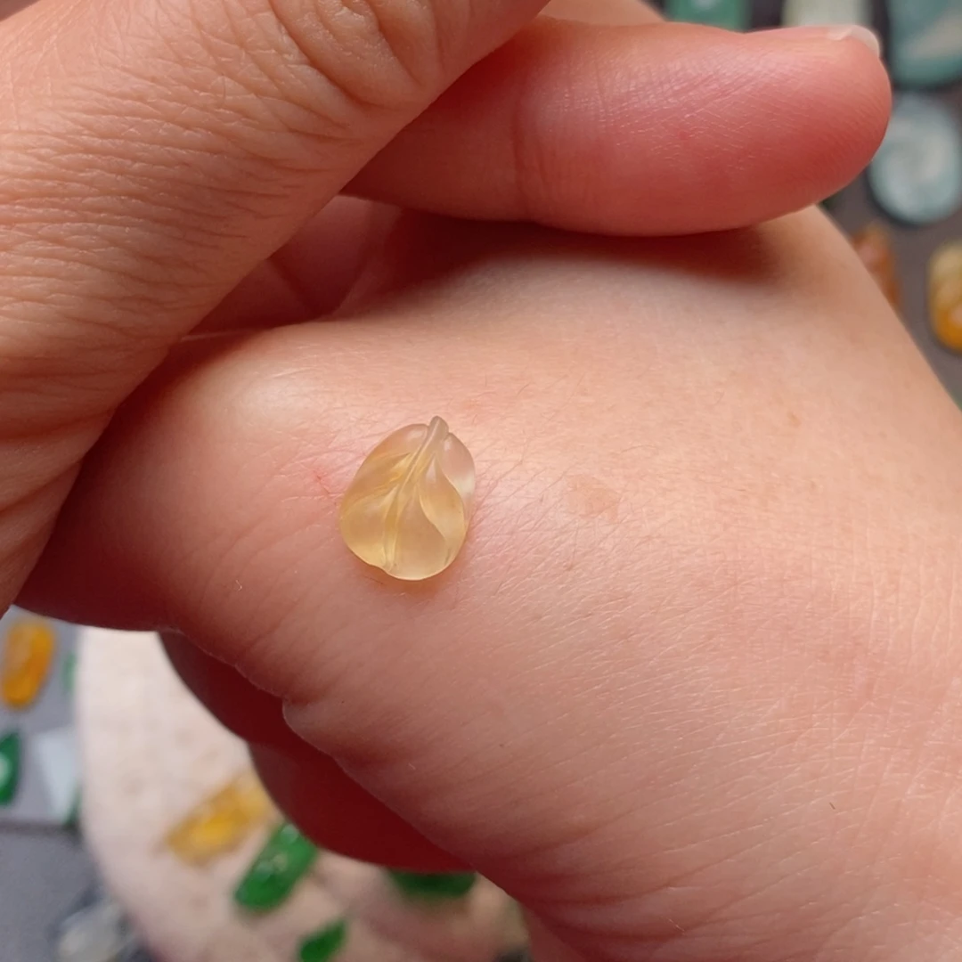 定制翡翠未镶嵌树叶