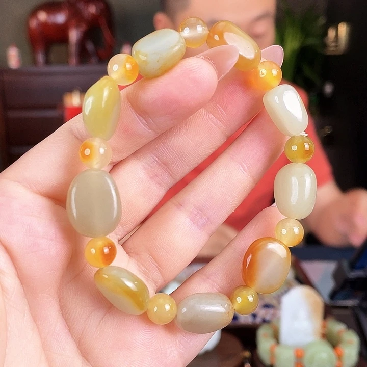 和田玉未镶嵌颈饰定制发货