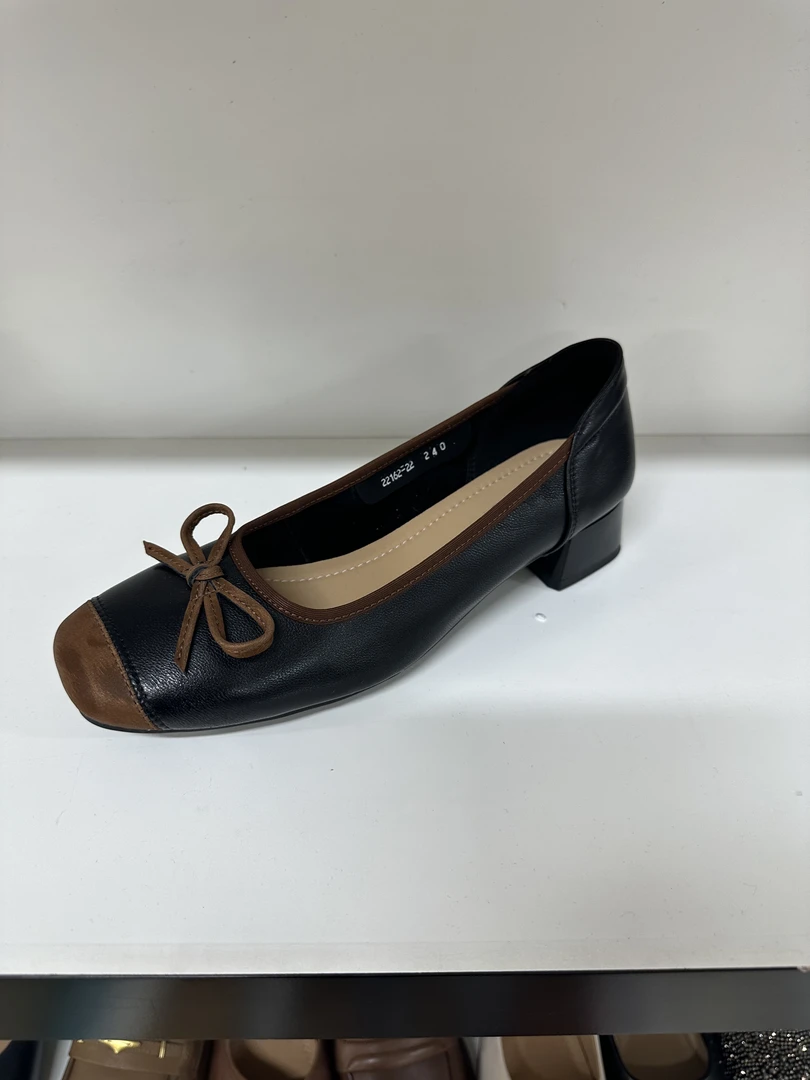 网络日记不累脚拼接蝴蝶结方头中跟鞋2216222