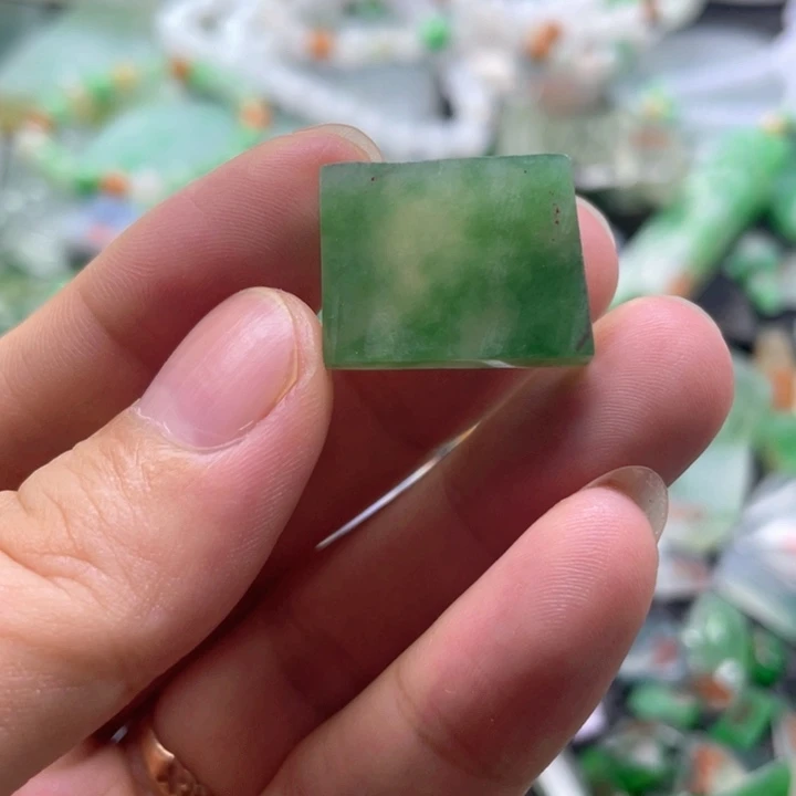 定制翡翠未镶嵌天然缅甸翡翠