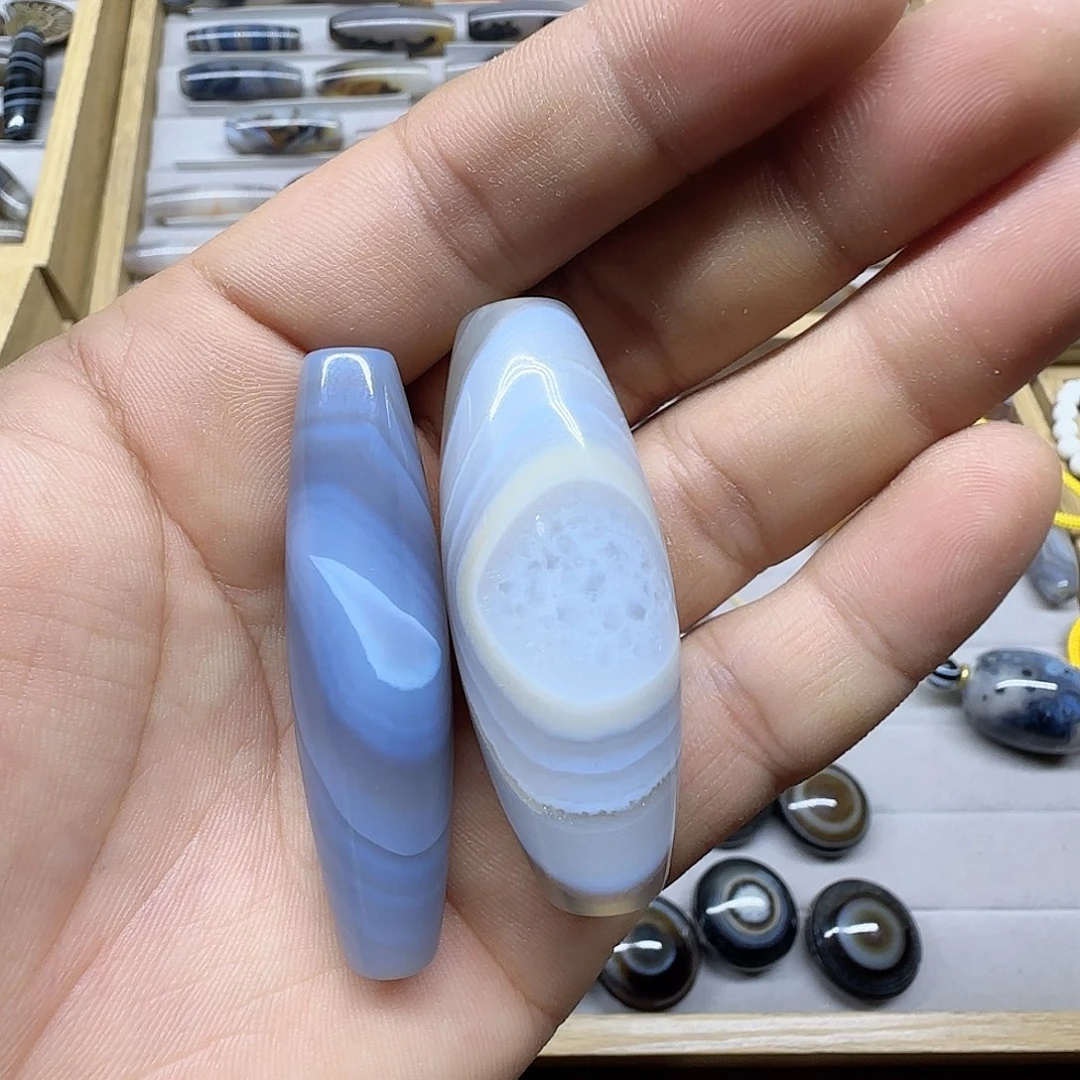 吖***咘玛瑙/玉髓未镶嵌颈饰