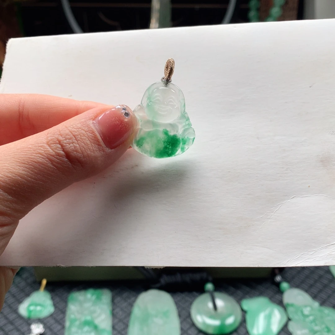 石英质玉颈饰未镶嵌