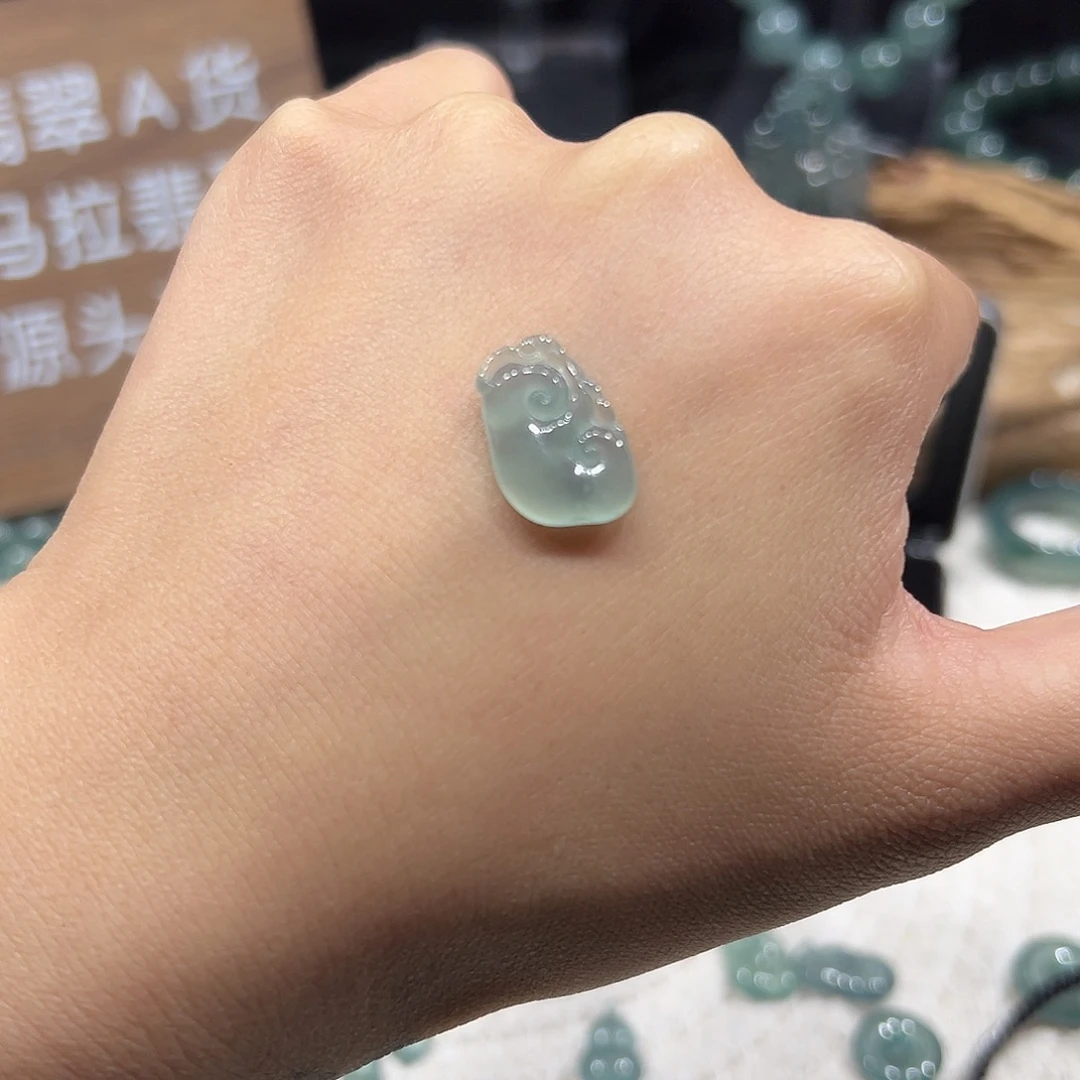 翡翠未镶嵌手链翡翠