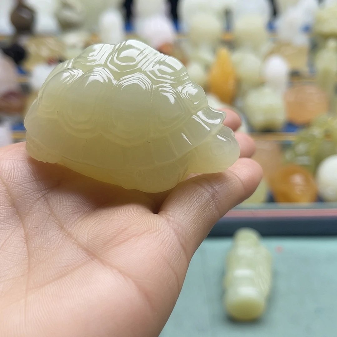 用***9玉天然桌面小摆件
