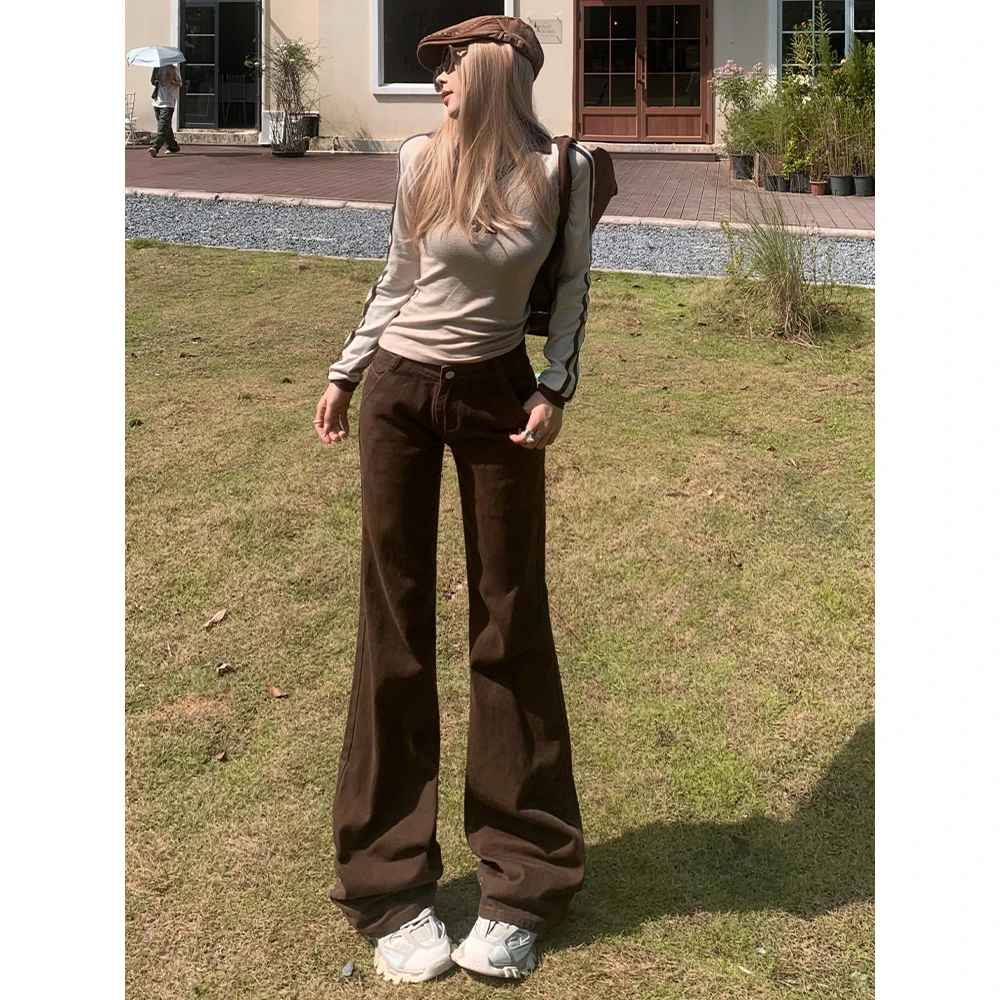 美拉德棕色低腰微喇牛仔裤女秋季美式修身显瘦弹力喇叭马蹄裤子潮