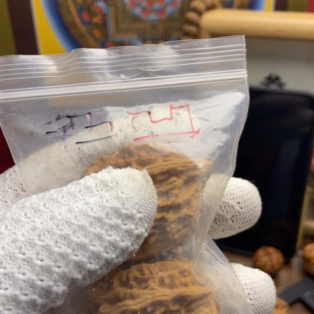 文玩核桃把件凸**佬鸡心
