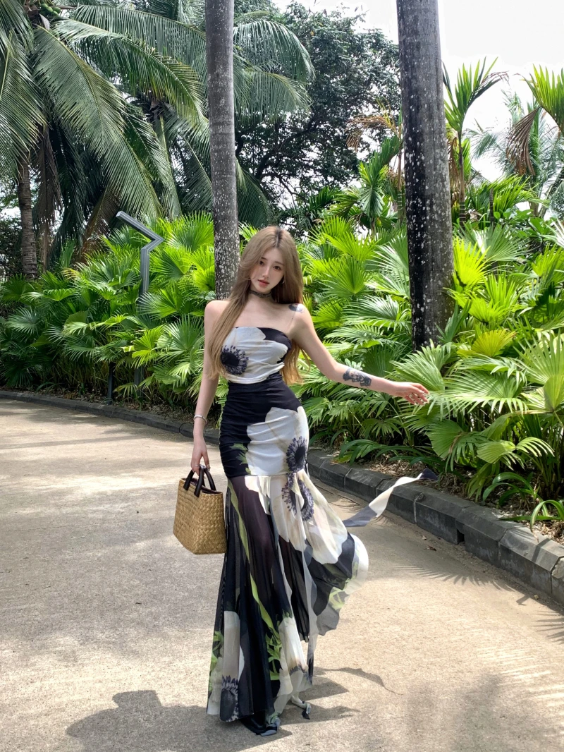 【自由主义】夏季新款花朵印花飘逸随性松弛感不规则下摆抹胸连衣裙