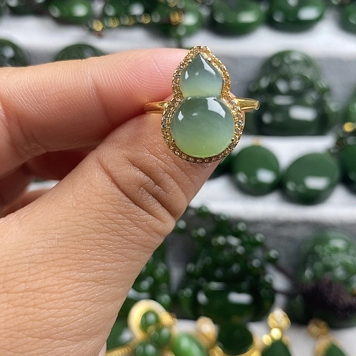 和田玉（碧玉）未镶嵌颈饰