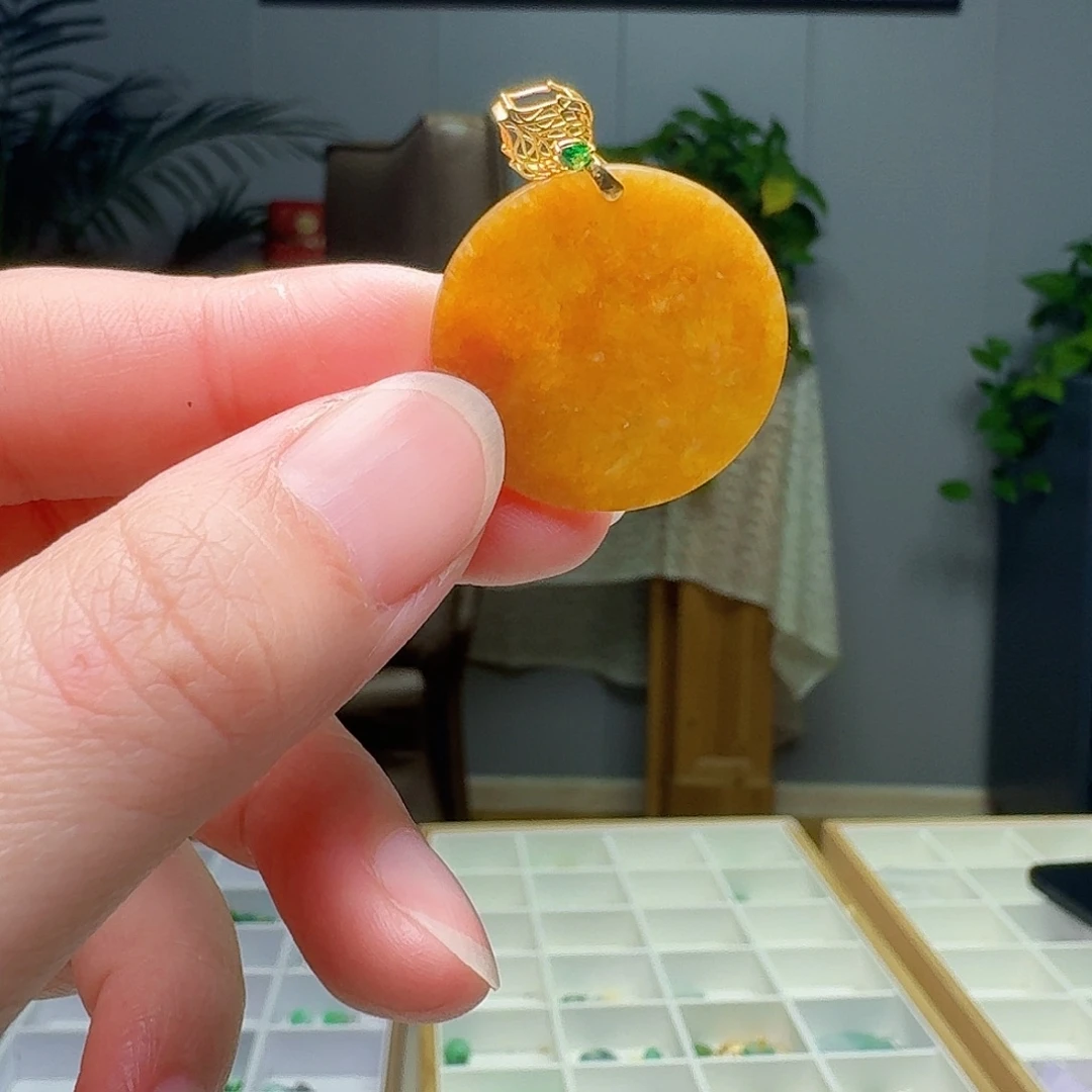 翡翠18K金镶嵌吊坠(不含链)天然