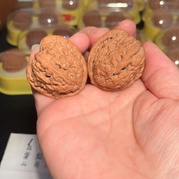 文玩核桃吊坠3.53尺红玛瑙歪子