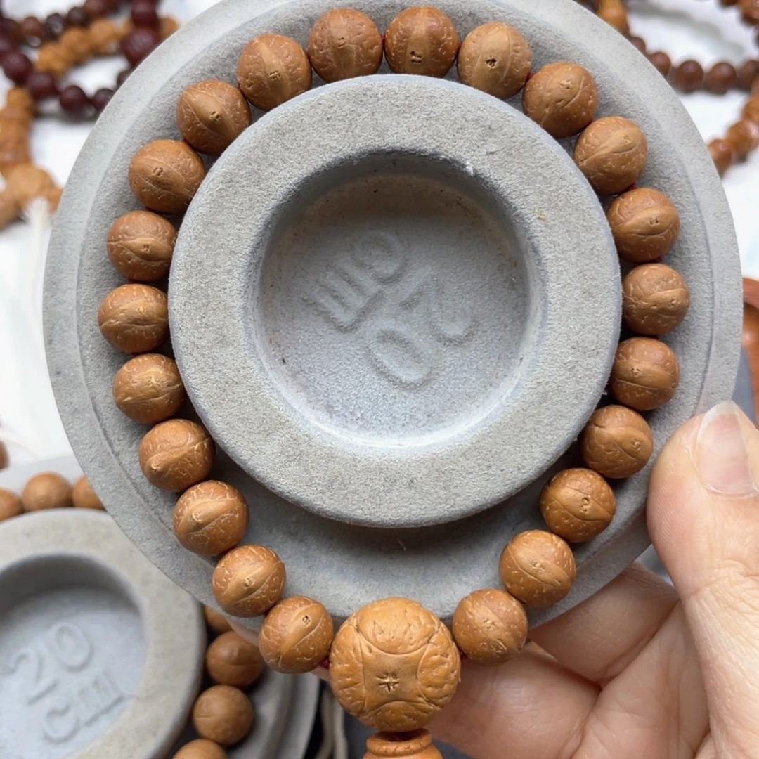凤眼菩提手串(****笑L366-C01凤眼菩提小11+实心