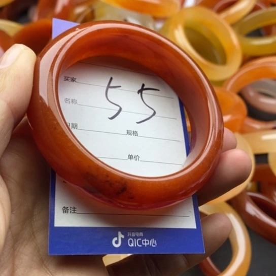 石英质玉未镶嵌手镯