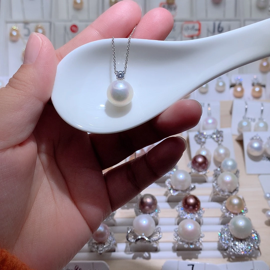 吊坠(赠链)淡水珍珠银S925镶嵌CC12.2mm