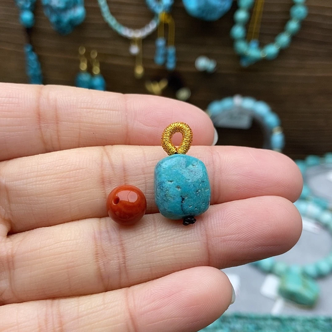 南红玛瑙未镶嵌侧挂