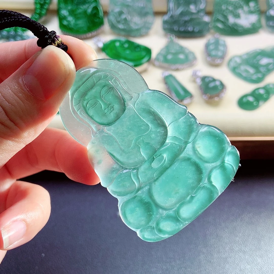 【闪购商品】翡翠颈饰未镶嵌天然