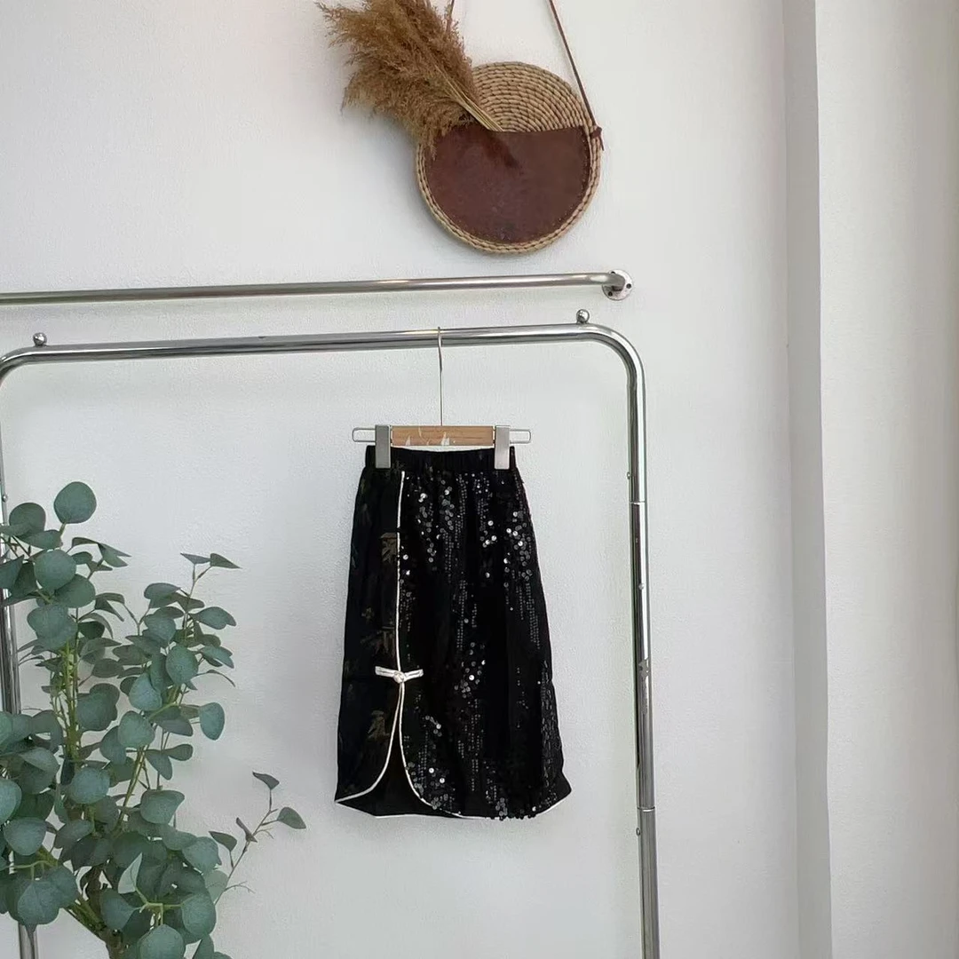 K087吉黑色中式半裙