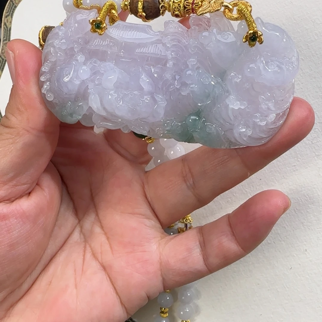 翡翠颈饰未镶嵌仿古