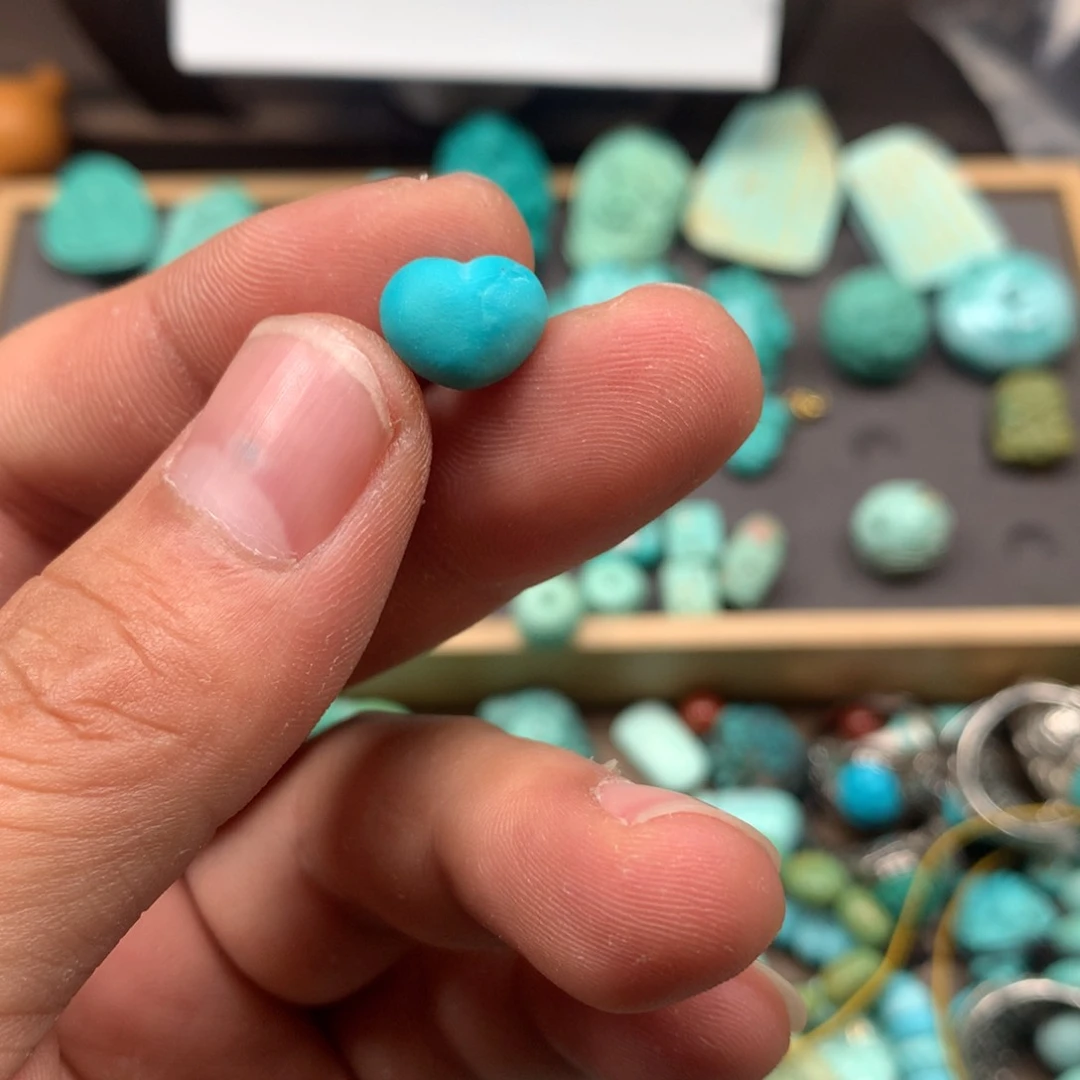 绿松石雕刻未镶嵌