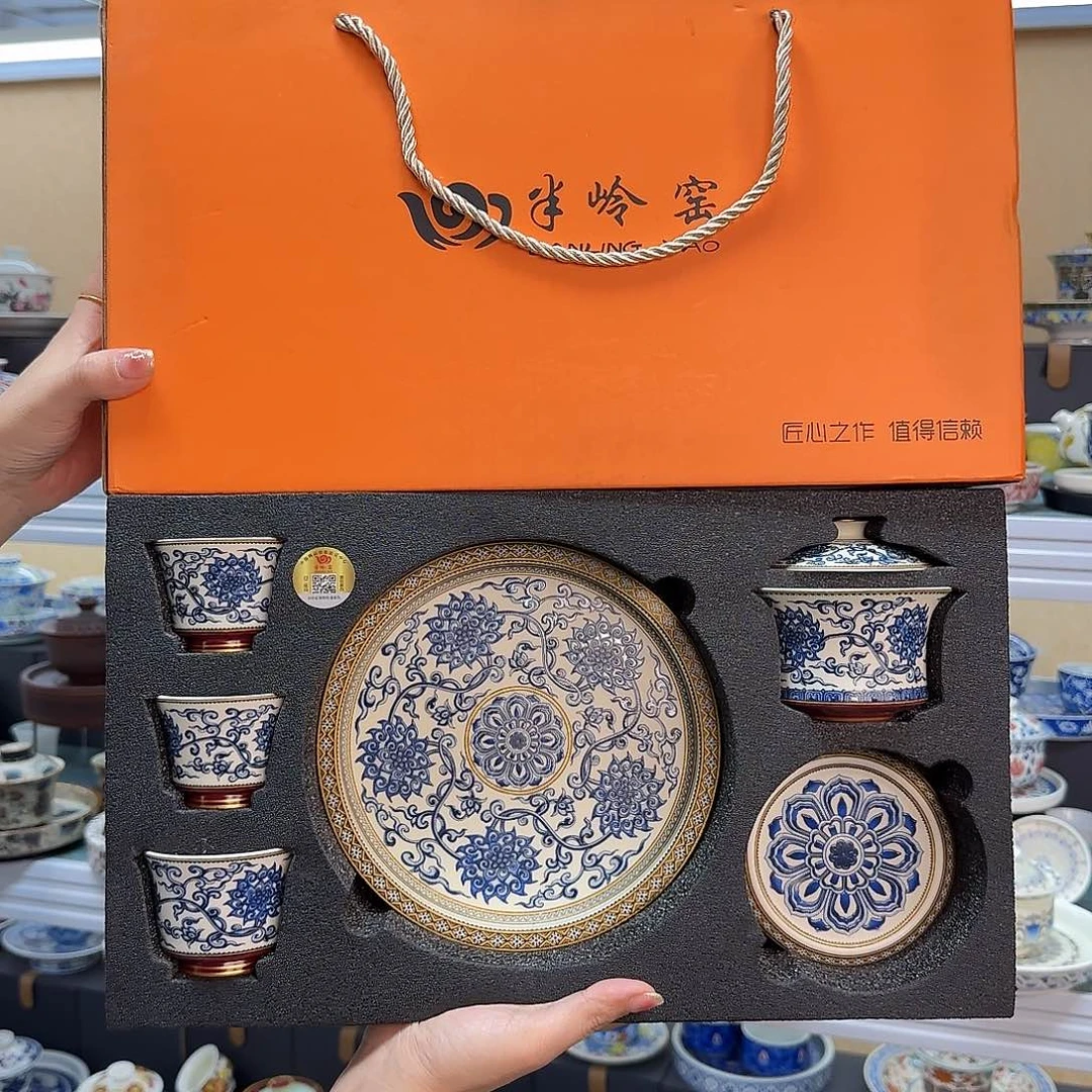 我们都在等你呢啊哈哈