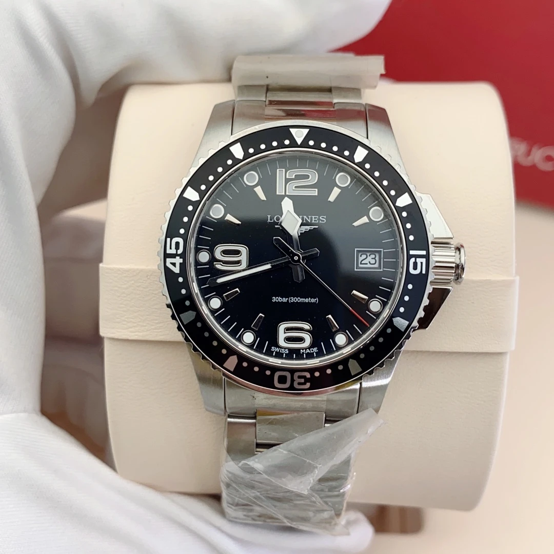 全新未使用 Longines/浪琴 女士手表/康卡斯系列/石英腕表/34mm