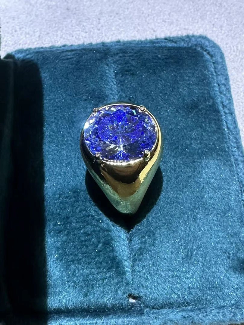 时尚轻奢戒指礼盒aj91928