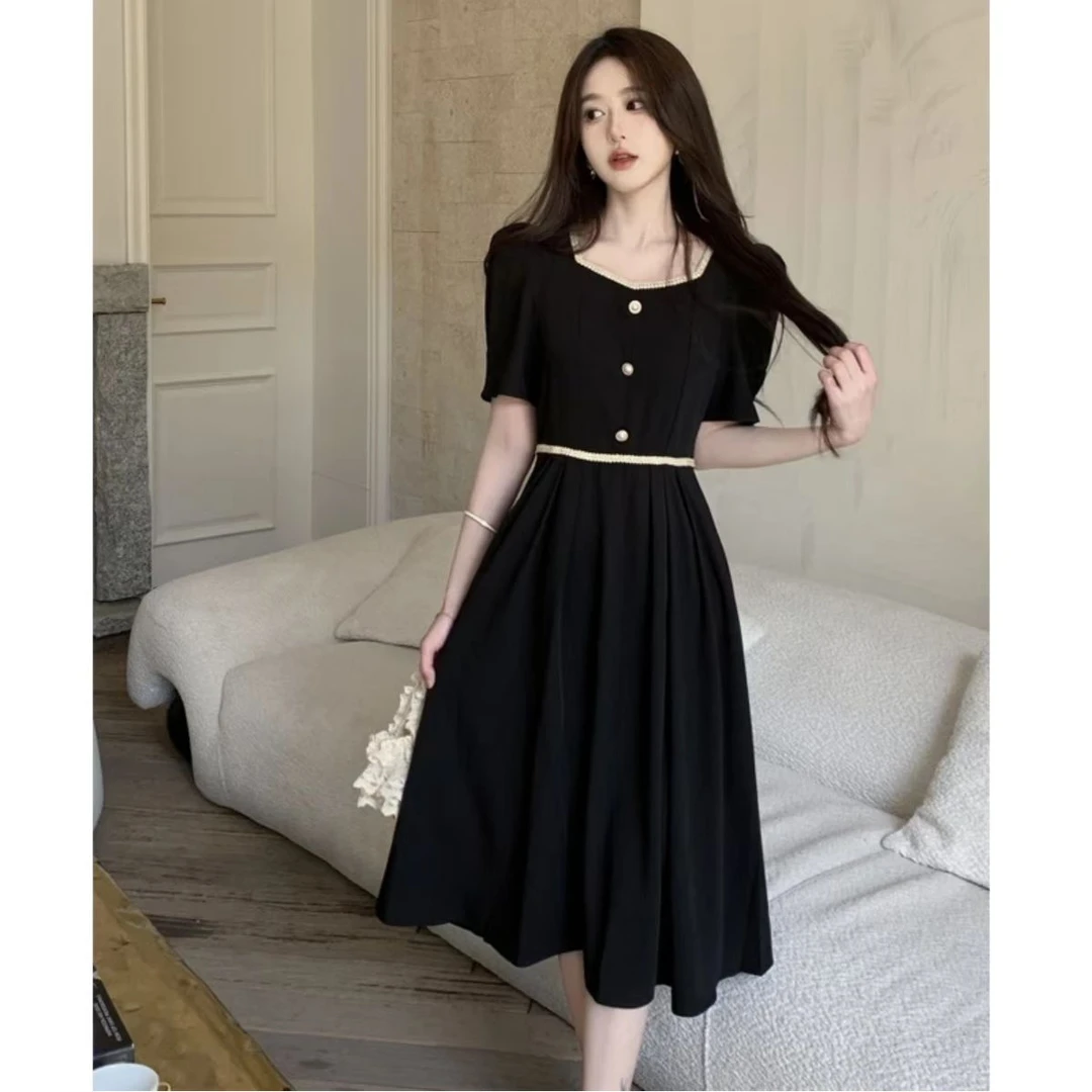 大码女装2025新款轻奢韩版小香风方领设计连衣裙胖MM修身裙女