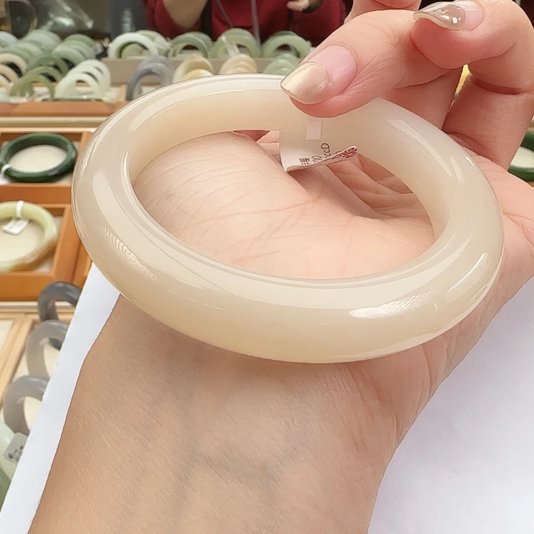 和田玉未镶嵌手镯藕粉 厚装正圈56-57精品高质