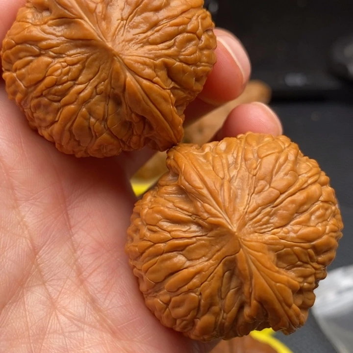 H***吊坠文玩核桃泥鳅背43