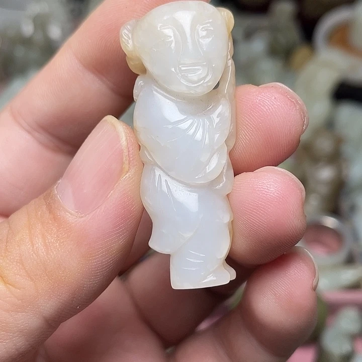 履***和和田玉未镶嵌挂件