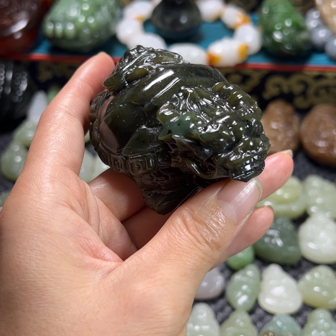 未镶嵌和田玉把件