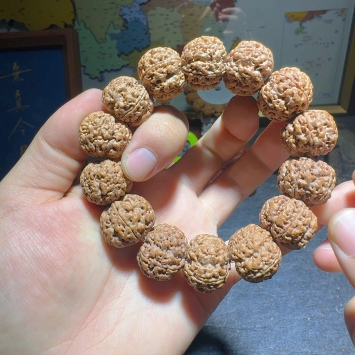 清****金刚菩提吊坠附近过低估计