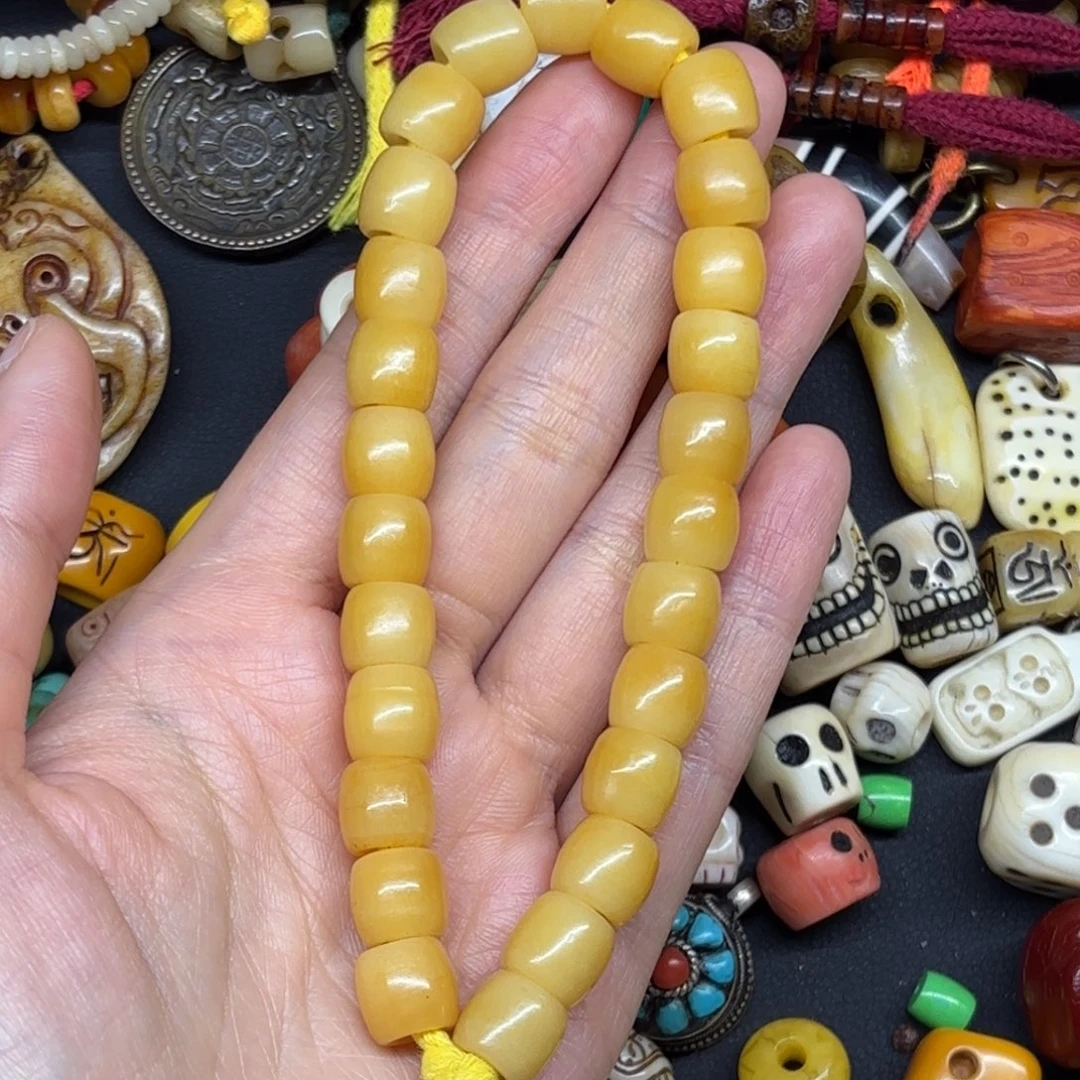 只买单纯的吊坠，没带链子，属的性质。无